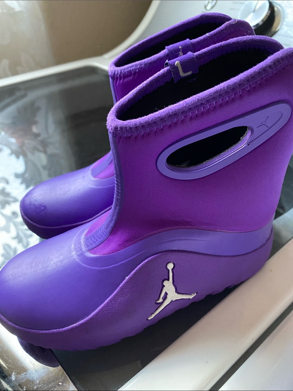 Preowned  Jordan Purple Slip-On Rain & Snow Boots 11 excellent